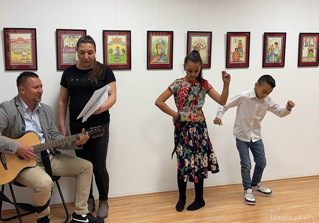 Cigánymesék - Rácz Anikó kiállítása 13